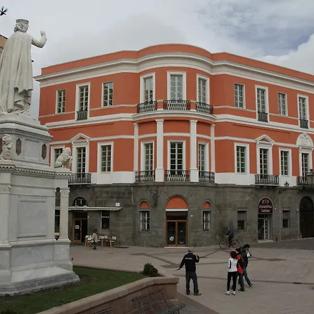 Affittacamere Residenza D'epoca Regina D'arborea 3*