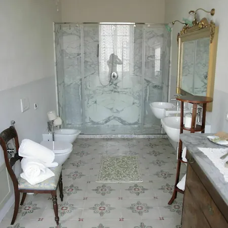 Residenza D'epoca Regina D'arborea 3*