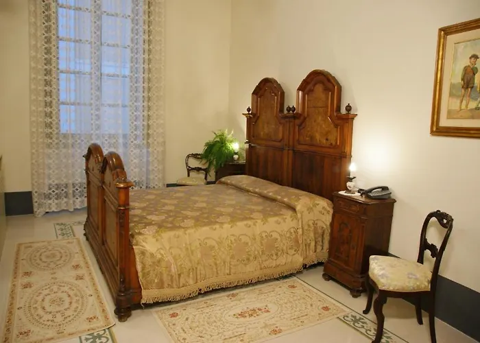 Konukevi Residenza D'epoca Regina D'arborea