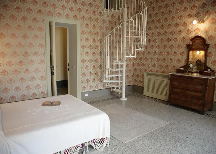 Residenza D'epoca Regina D'arborea ゲストハウス 4*