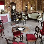 Residenza D'epoca Regina D'arborea Konukevi
