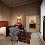 Konukevi Residenza D'epoca Regina D'arborea