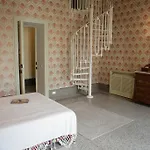 Residenza D'epoca Regina D'arborea Konukevi 4*