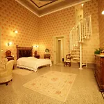 Residenza D'epoca Regina D'arborea Konukevi 4*