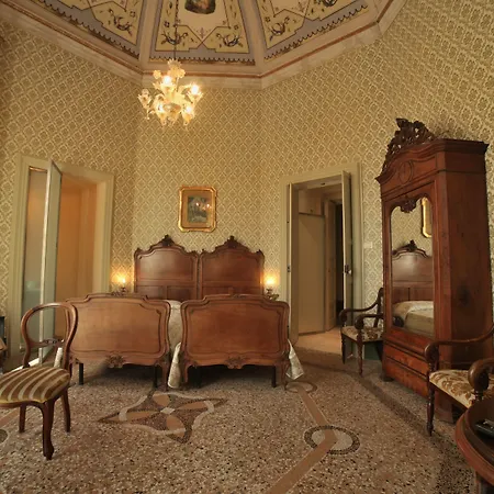 Residenza D'epoca Regina D'arborea 4* أوريستانو