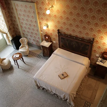 Residenza D'epoca Regina D'arborea 4*