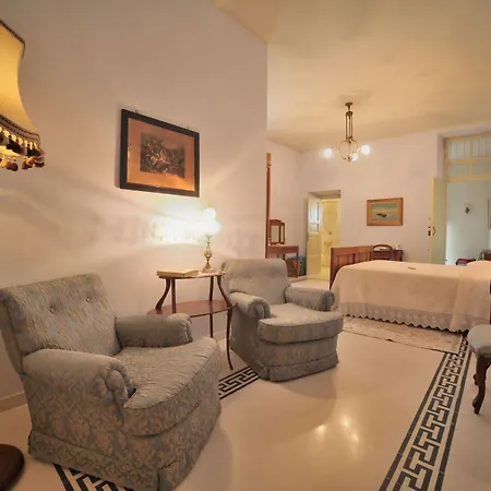 Gasthuis Residenza D'epoca Regina D'arborea 4*