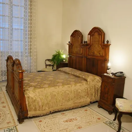 بيت ضيافة Residenza D'epoca Regina D'arborea