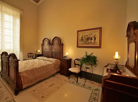 بيت ضيافة Residenza D'epoca Regina D'arborea