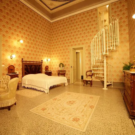 Residenza D'epoca Regina D'arborea بيت ضيافة 4*