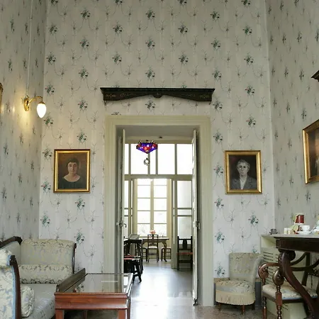 Guest house Residenza D'Epoca Regina D'Arborea Oristano